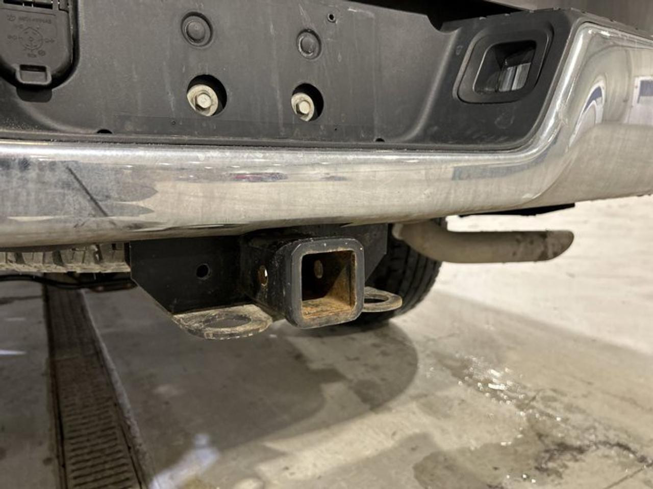 2022 RAM 1500 Classic SLT 4x4 Crew Photo