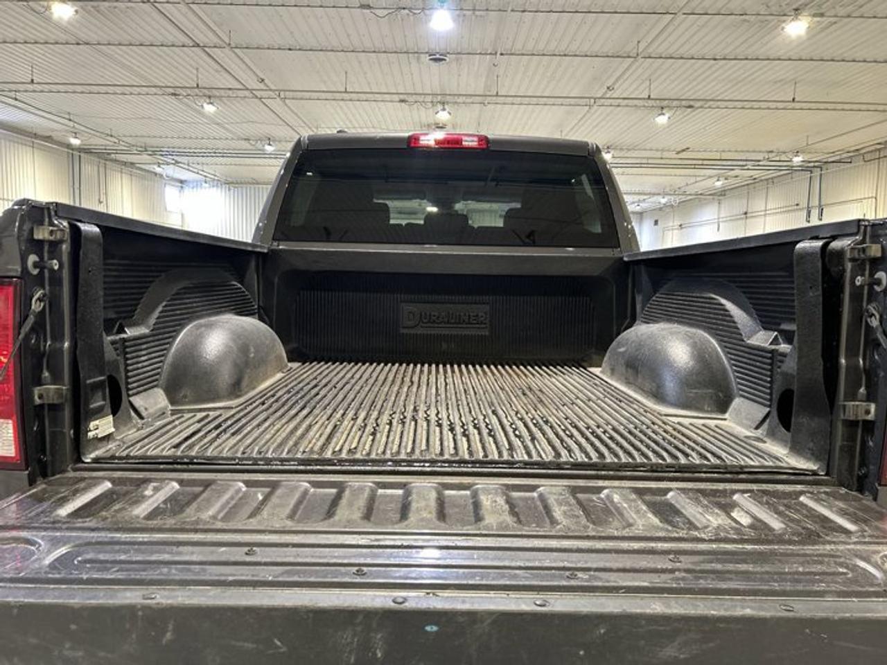 2022 RAM 1500 Classic SLT 4x4 Crew Photo