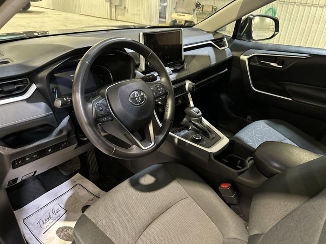 2024 Toyota RAV4 XLE Hybrid AWD Photo
