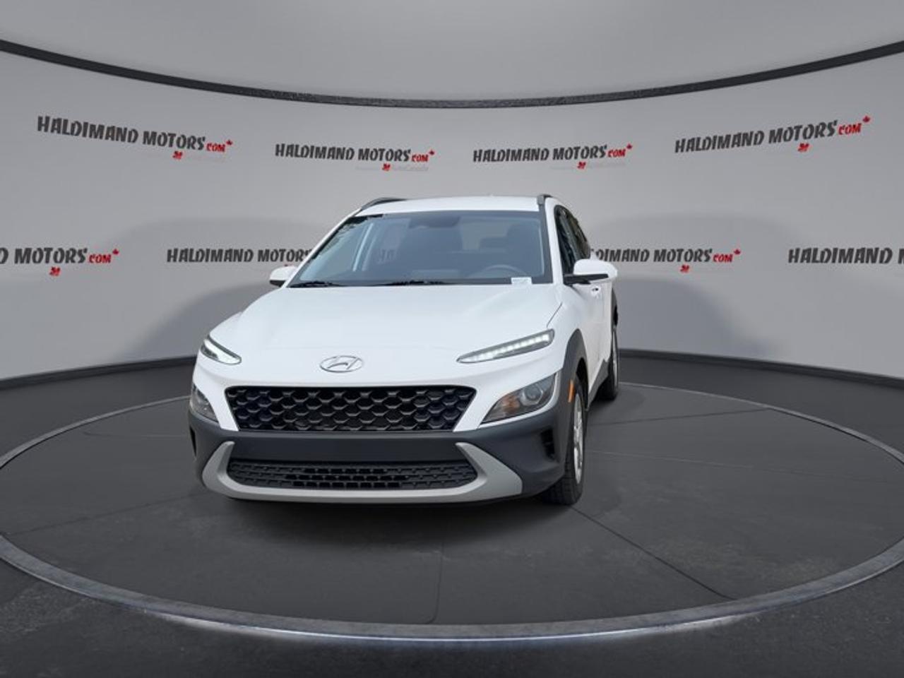 2022 Hyundai KONA Essential AWD | No accidents Photo