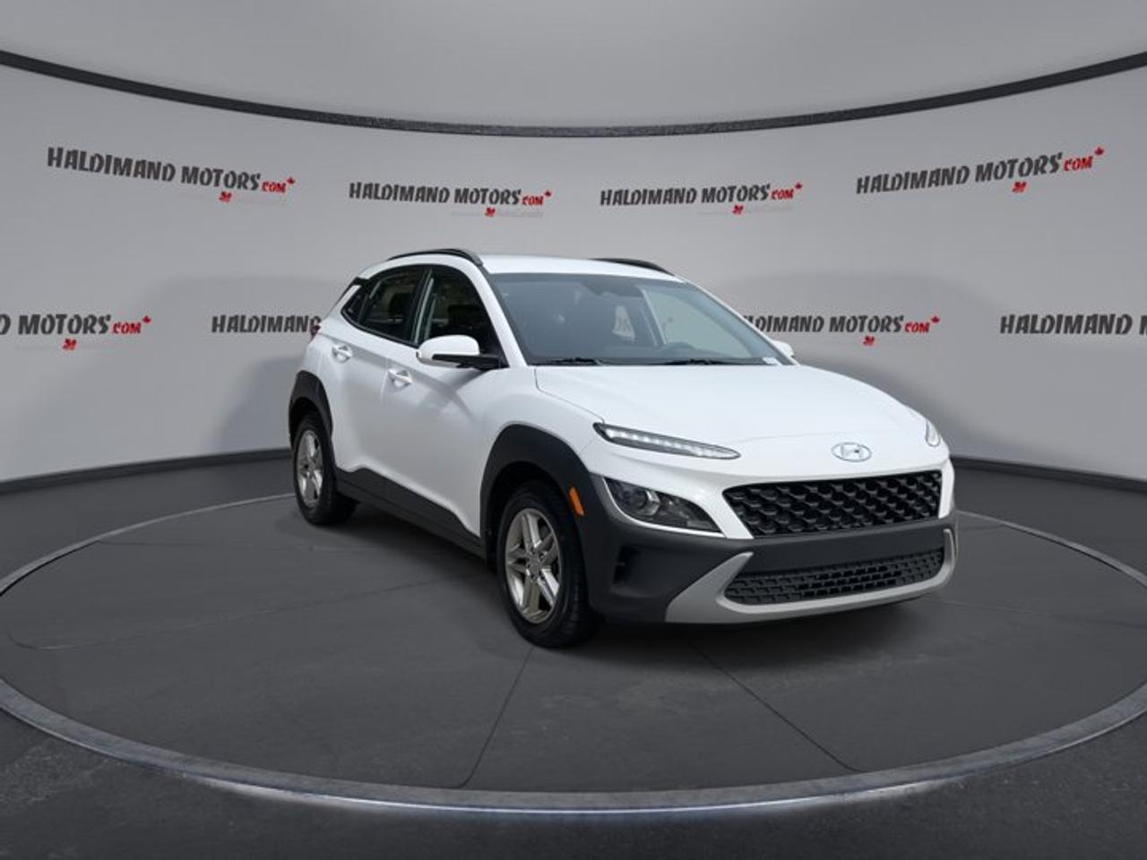 2022 Hyundai KONA Essential AWD | No accidents Photo