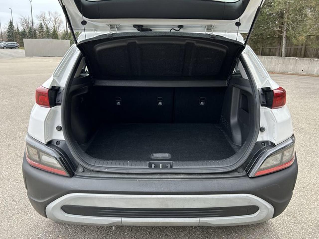 2022 Hyundai KONA Essential AWD | No accidents Photo