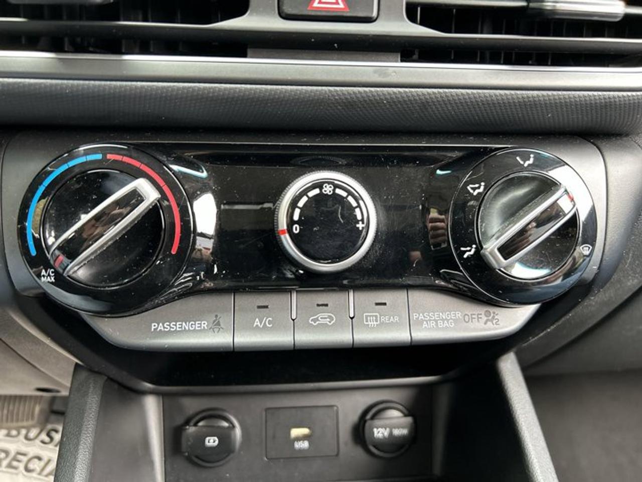 2022 Hyundai KONA Essential AWD | No accidents Photo