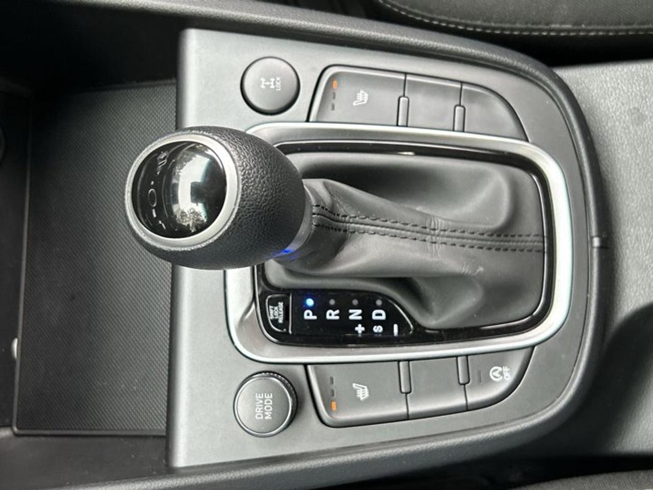 2022 Hyundai KONA Essential AWD | No accidents Photo