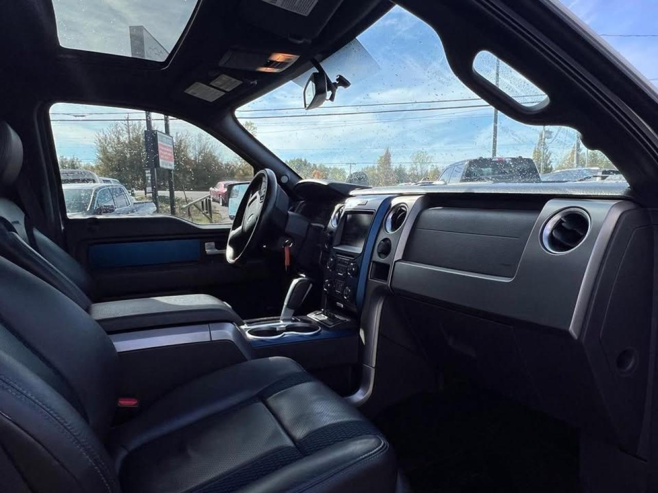 2014 Ford F-150 SVT RAPTOR Photo