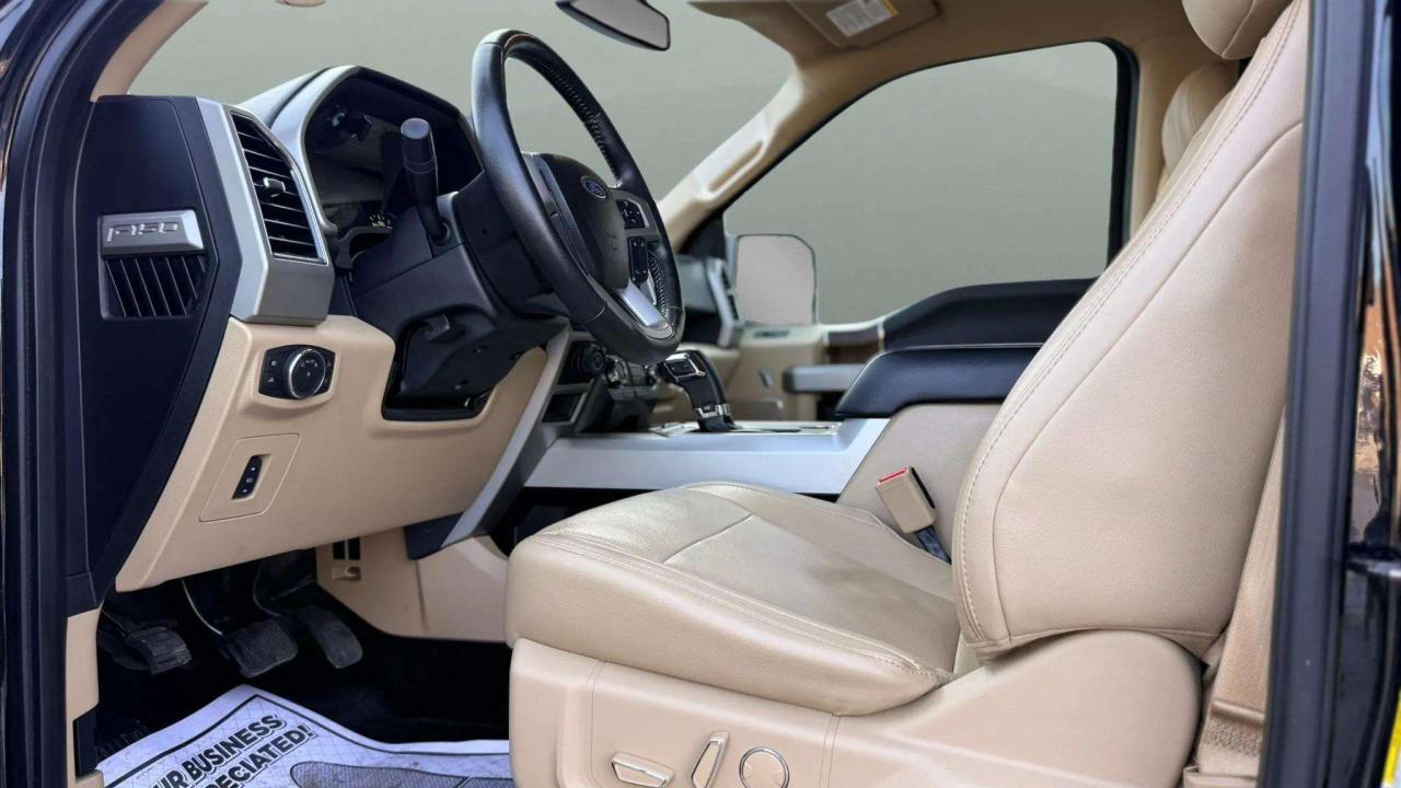 2017 Ford F-150 4WD SuperCrew 157" Lariat Photo