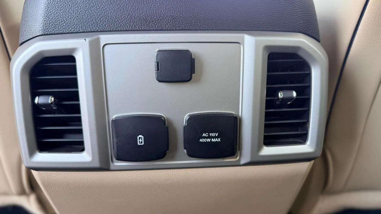 2017 Ford F-150 4WD SuperCrew 157" Lariat Photo