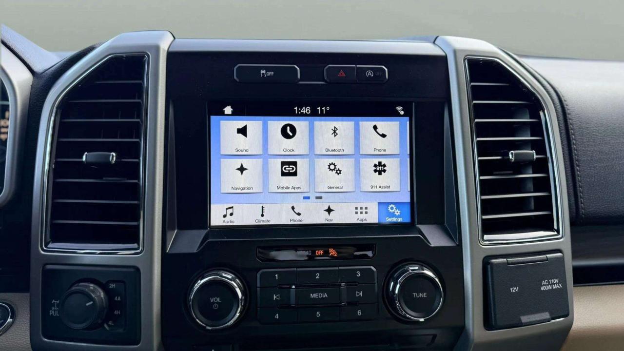 2017 Ford F-150 4WD SuperCrew 157" Lariat Photo