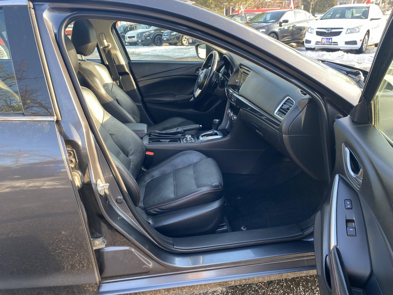 2014 Mazda MAZDA6 Accident Free/Automatic/Gas Saver/Leather/Roof Photo