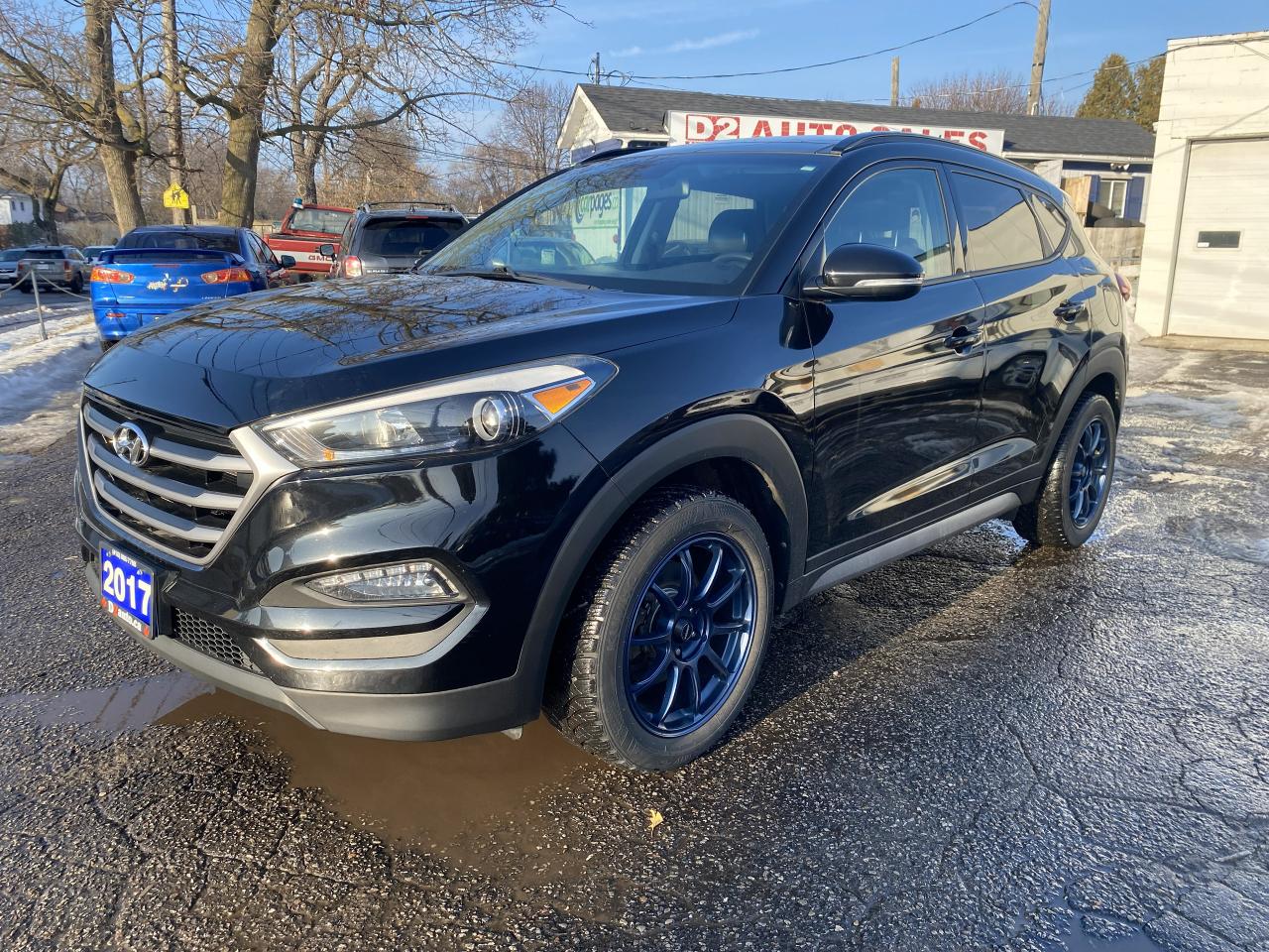 2017 Hyundai Tucson AWD/Automatic/Leather/Roof/Bckup Camera/BT - Photo #1