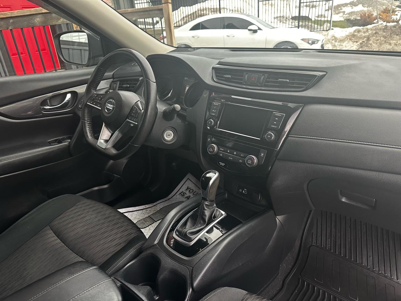 2020 Nissan Rogue S Photo