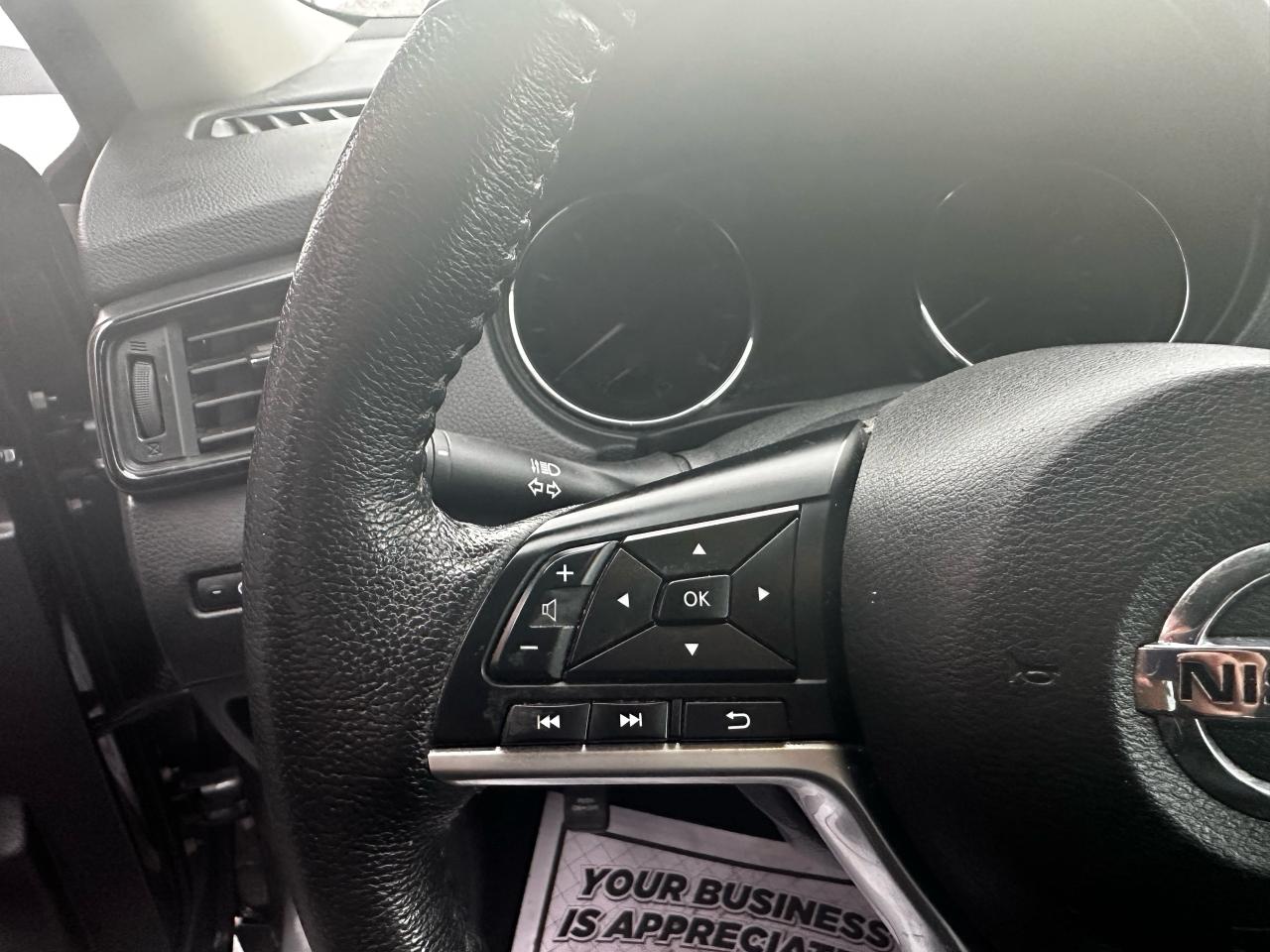 2020 Nissan Rogue S Photo