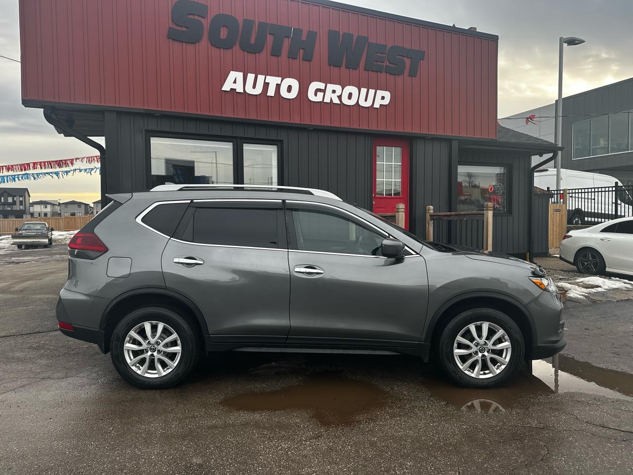 2020 Nissan Rogue S Photo