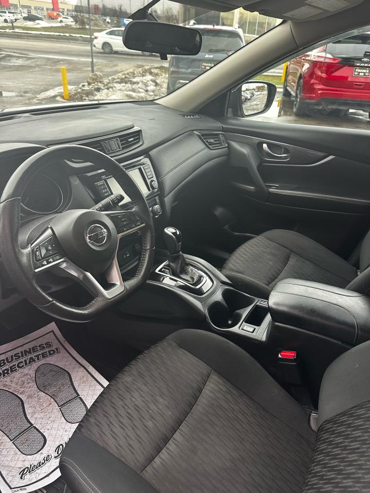 2020 Nissan Rogue S Photo