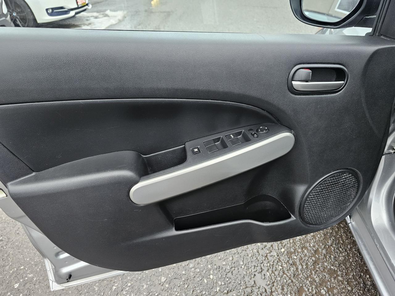 2012 Mazda MAZDA2 4dr HB Auto, POWER GROUP, A/C, ONLY 33687 KM Photo