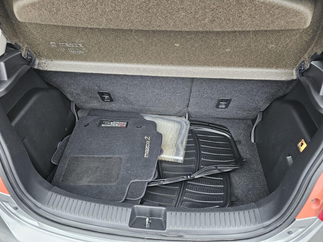 2012 Mazda MAZDA2 4dr HB Auto, POWER GROUP, A/C, ONLY 33687 KM Photo