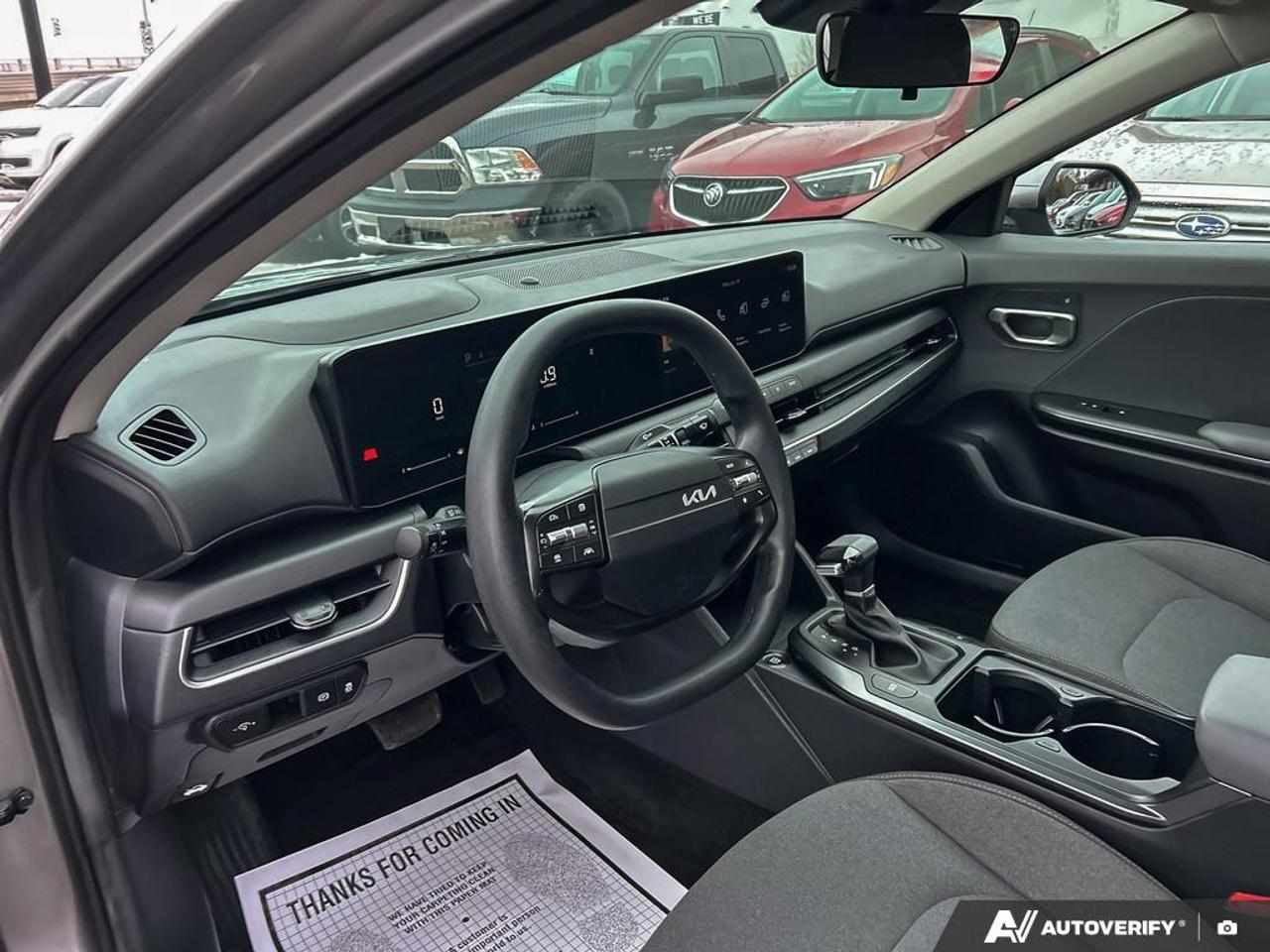 2025 Kia K4 LX / NO ACCIDENTS / HTD SEATS / BLUETOOTH / CRUISE Photo