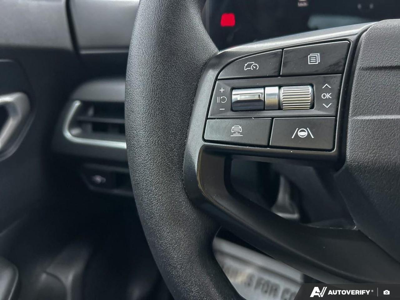 2025 Kia K4 LX / NO ACCIDENTS / HTD SEATS / BLUETOOTH / CRUISE Photo