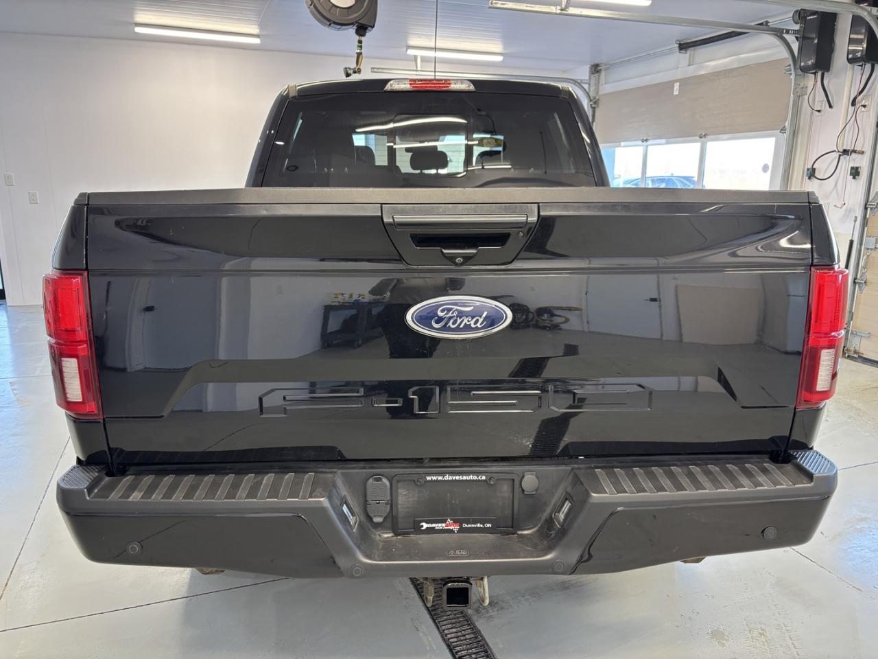 2019 Ford F-150 Lariat Photo3