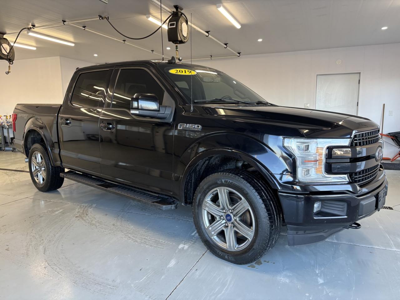 2019 Ford F-150 Lariat Photo