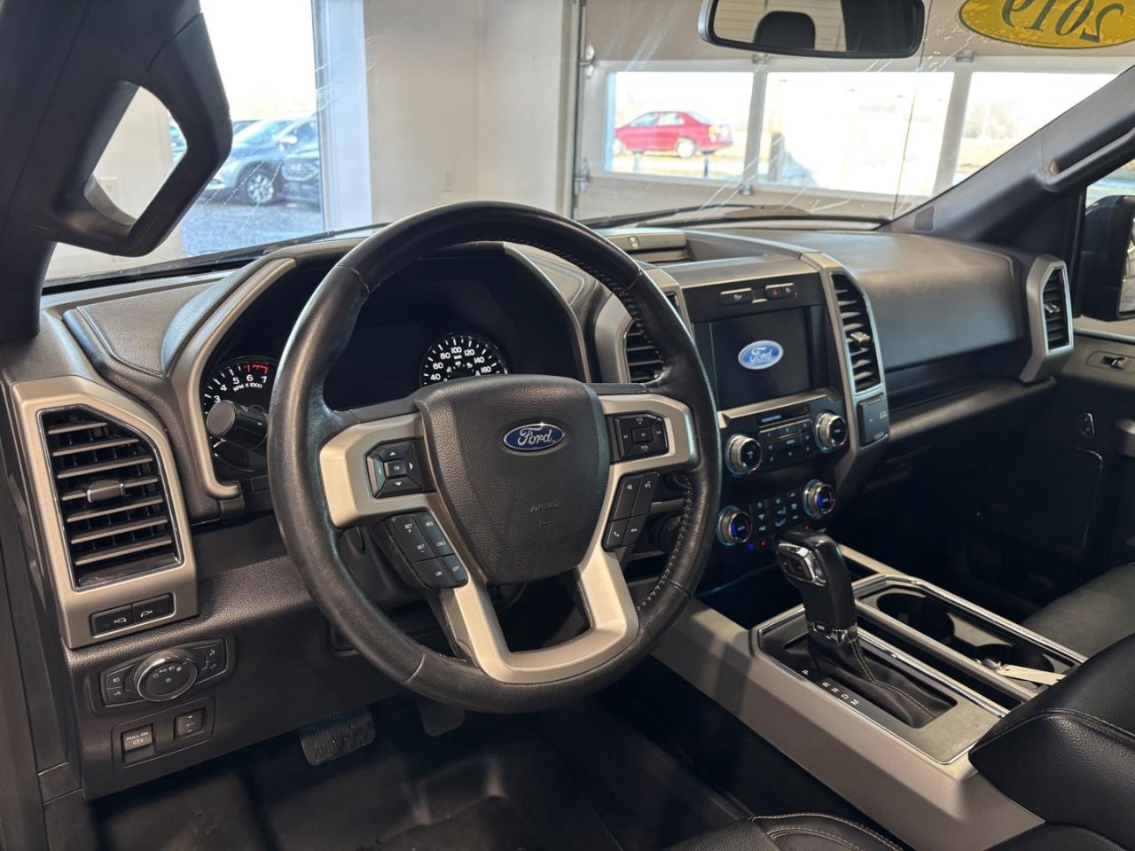 2019 Ford F-150 Lariat Photo