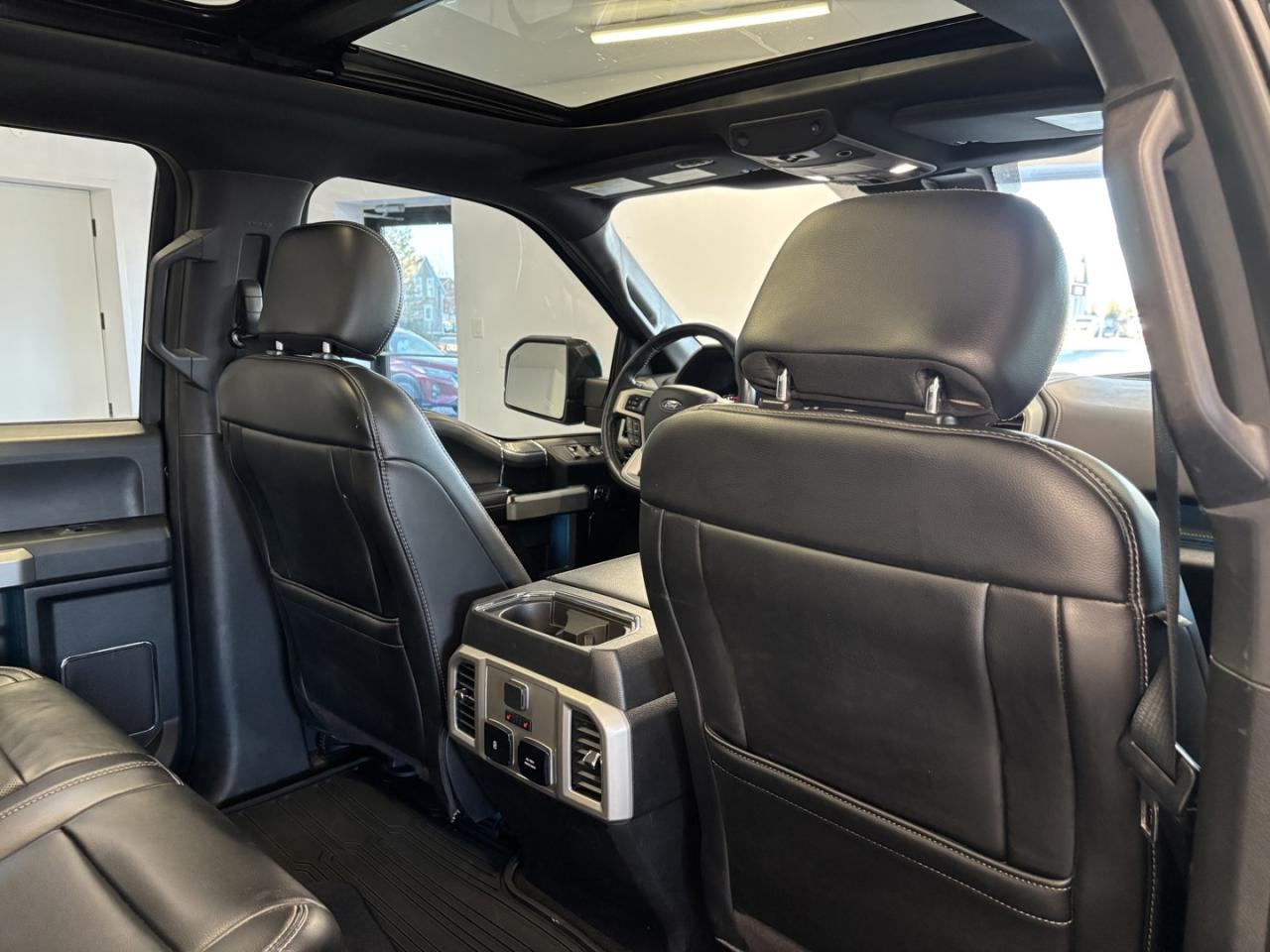 2019 Ford F-150 Lariat Photo