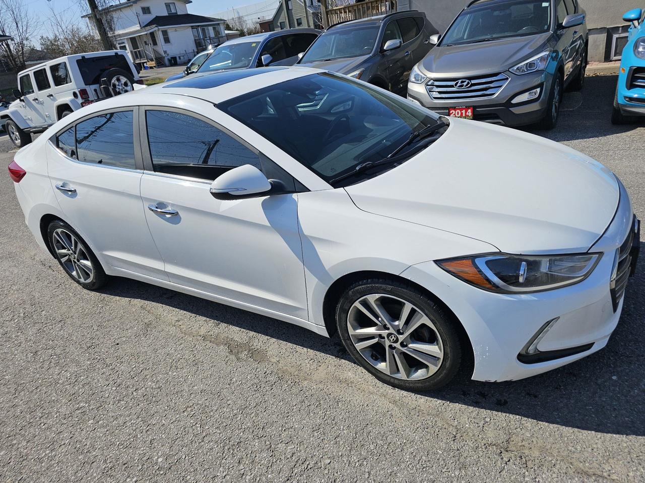 2017 Hyundai Elantra Limited Ultimate, AUTO, NAVI, BACKUP CAMERA, 211KM Photo