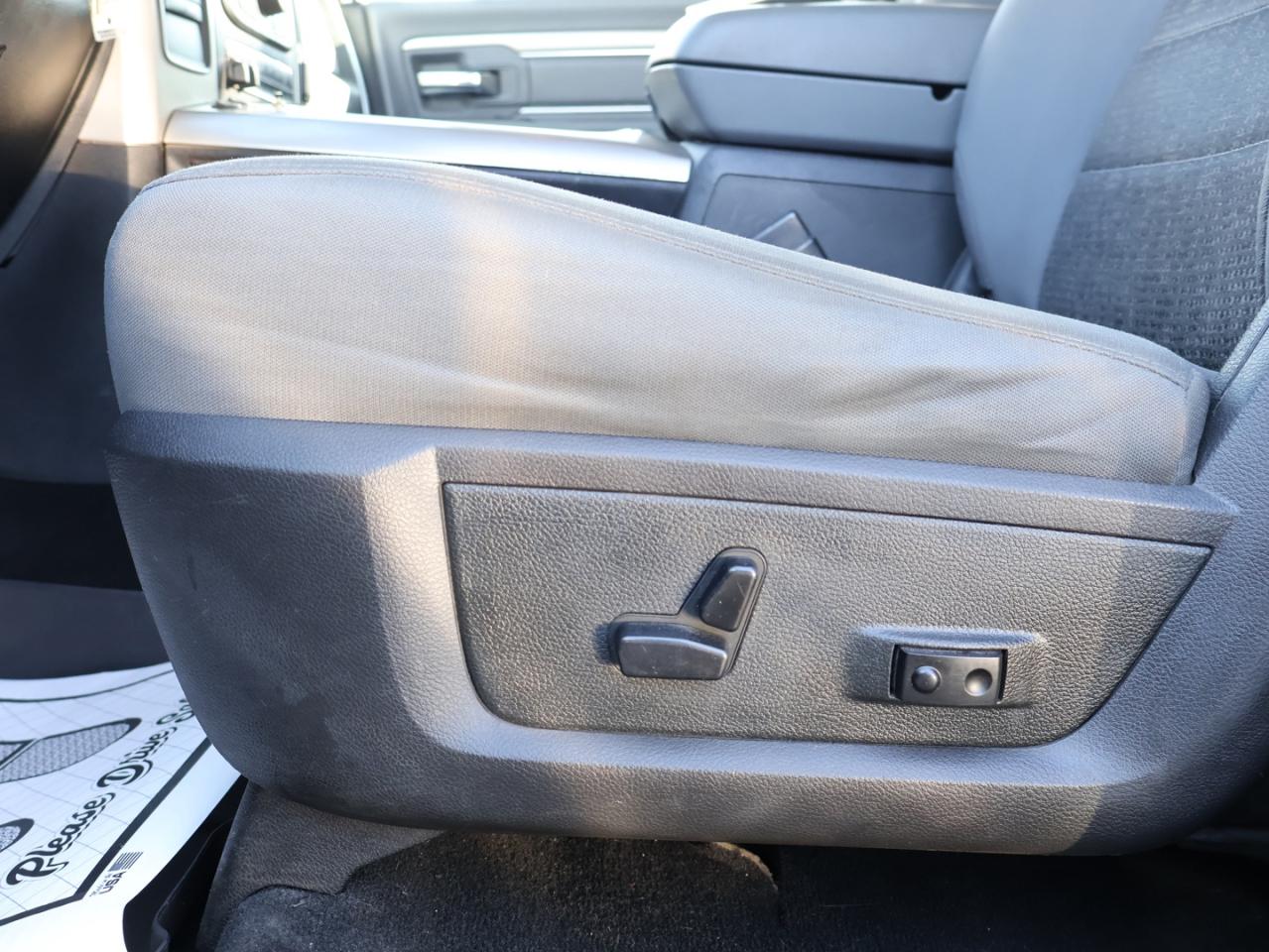 2018 RAM 2500 SLT-OFF ROAD HEMI 4WD CERTIFIED *ACCIDENT FREE*DODGE MAINTAIN**LOW KMS* CAMERA BLUETOOTH HEATED SEATS CRUISE ALLOYS Photo