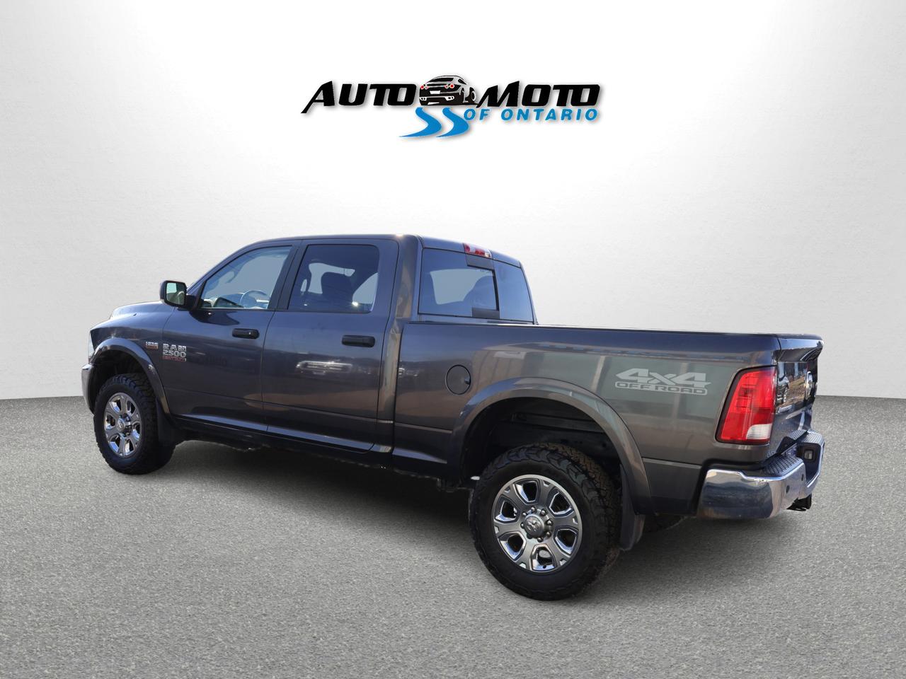 2018 RAM 2500 SLT-OFF ROAD HEMI 4WD CERTIFIED *ACCIDENT FREE*DODGE MAINTAIN**LOW KMS* CAMERA BLUETOOTH HEATED SEATS CRUISE ALLOYS Photo