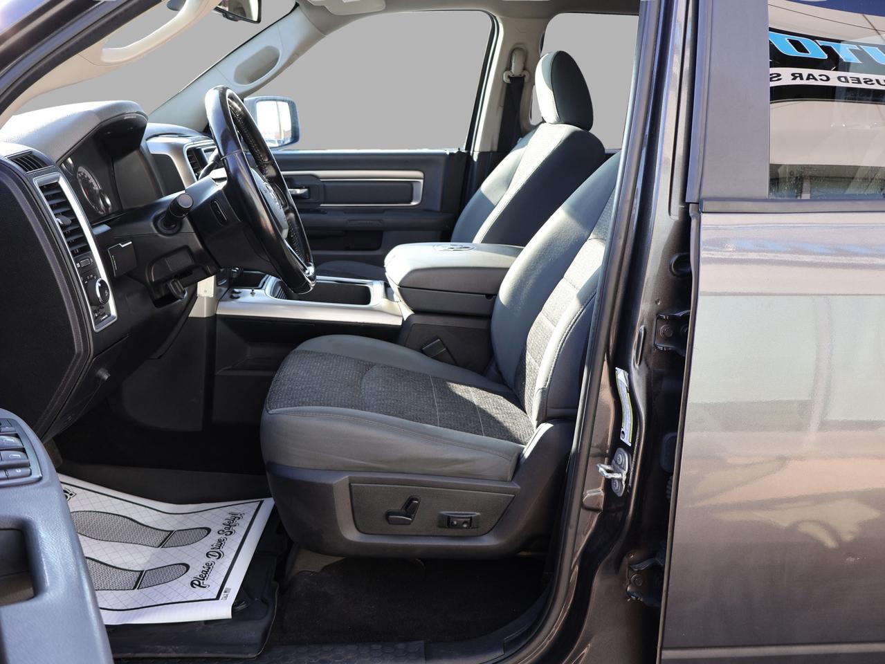 2018 RAM 2500 SLT-OFF ROAD HEMI 4WD CERTIFIED *ACCIDENT FREE*DODGE MAINTAIN**LOW KMS* CAMERA BLUETOOTH HEATED SEATS CRUISE ALLOYS Photo