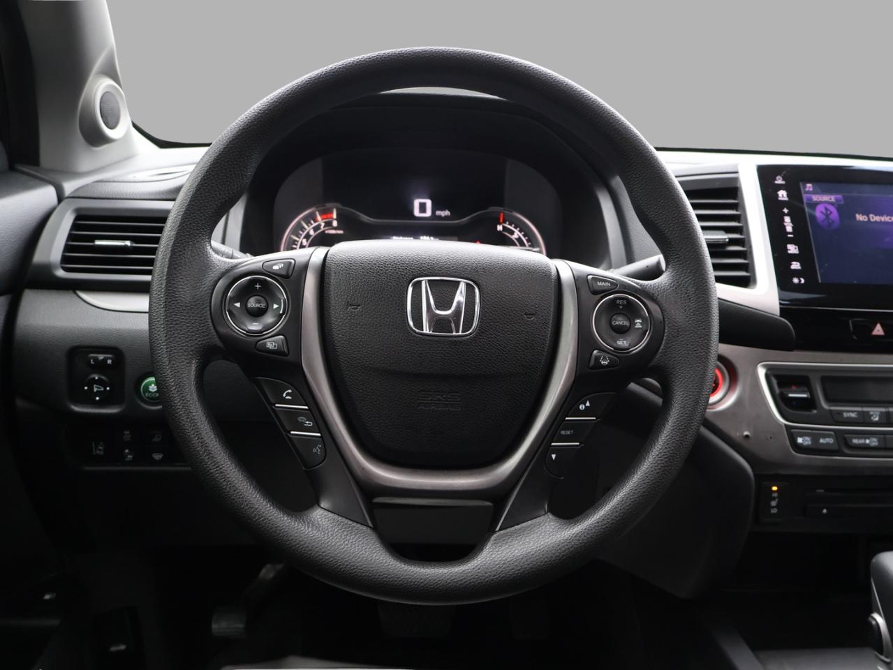 2017 Honda Ridgeline SPORT AWD CETRTIFIED *HONDA MAINTAIN* CAMERA BLUETOOTH HEATED SEATS SUNROOF CRUISE ALLOYS Photo