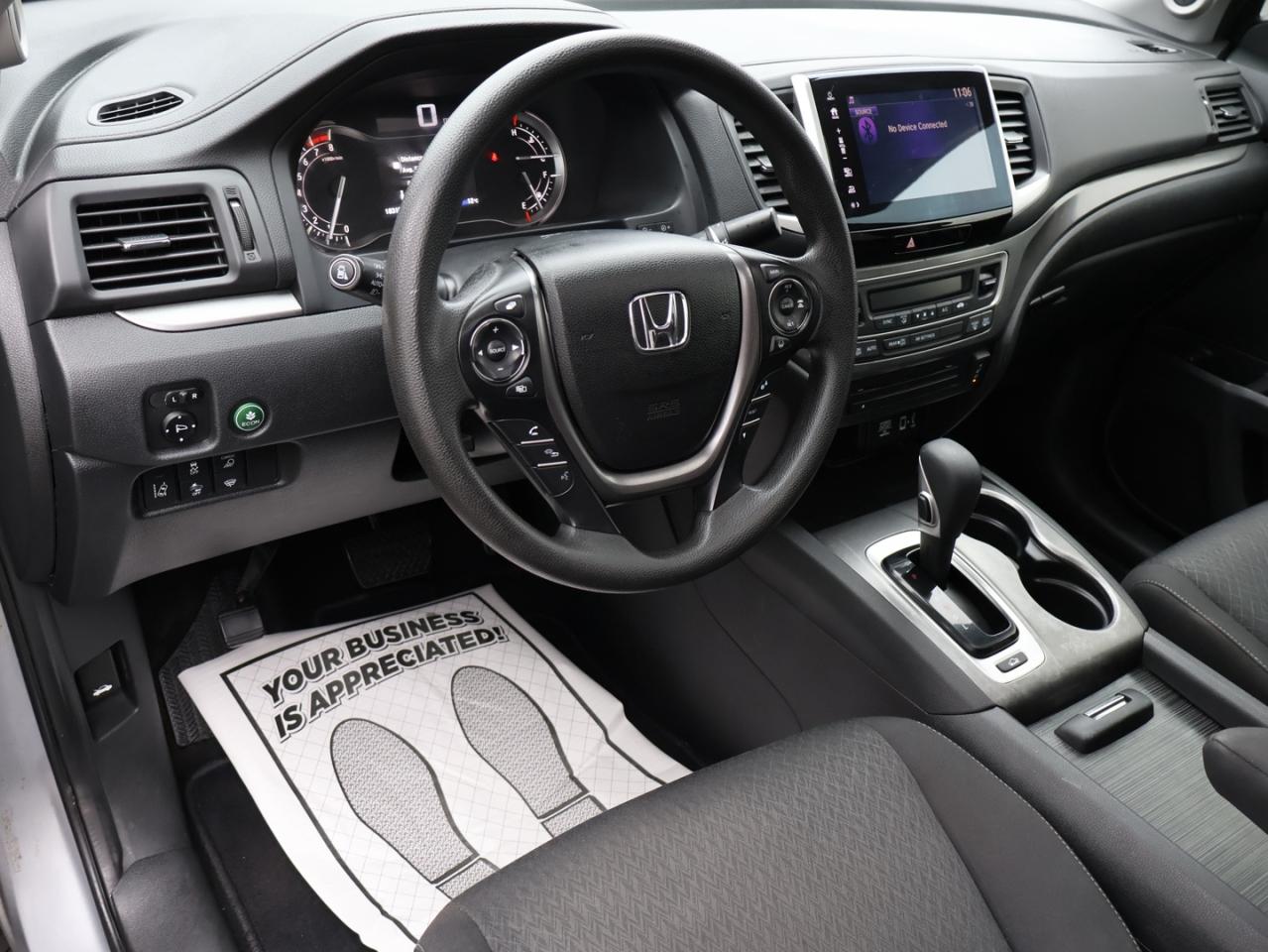 2017 Honda Ridgeline SPORT AWD CETRTIFIED *HONDA MAINTAIN* CAMERA BLUETOOTH HEATED SEATS SUNROOF CRUISE ALLOYS Photo