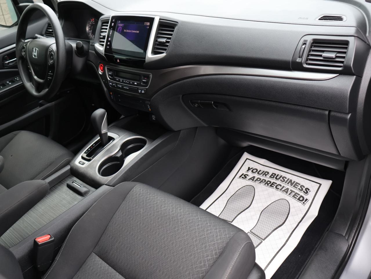 2017 Honda Ridgeline SPORT AWD CETRTIFIED *HONDA MAINTAIN* CAMERA BLUETOOTH HEATED SEATS SUNROOF CRUISE ALLOYS Photo