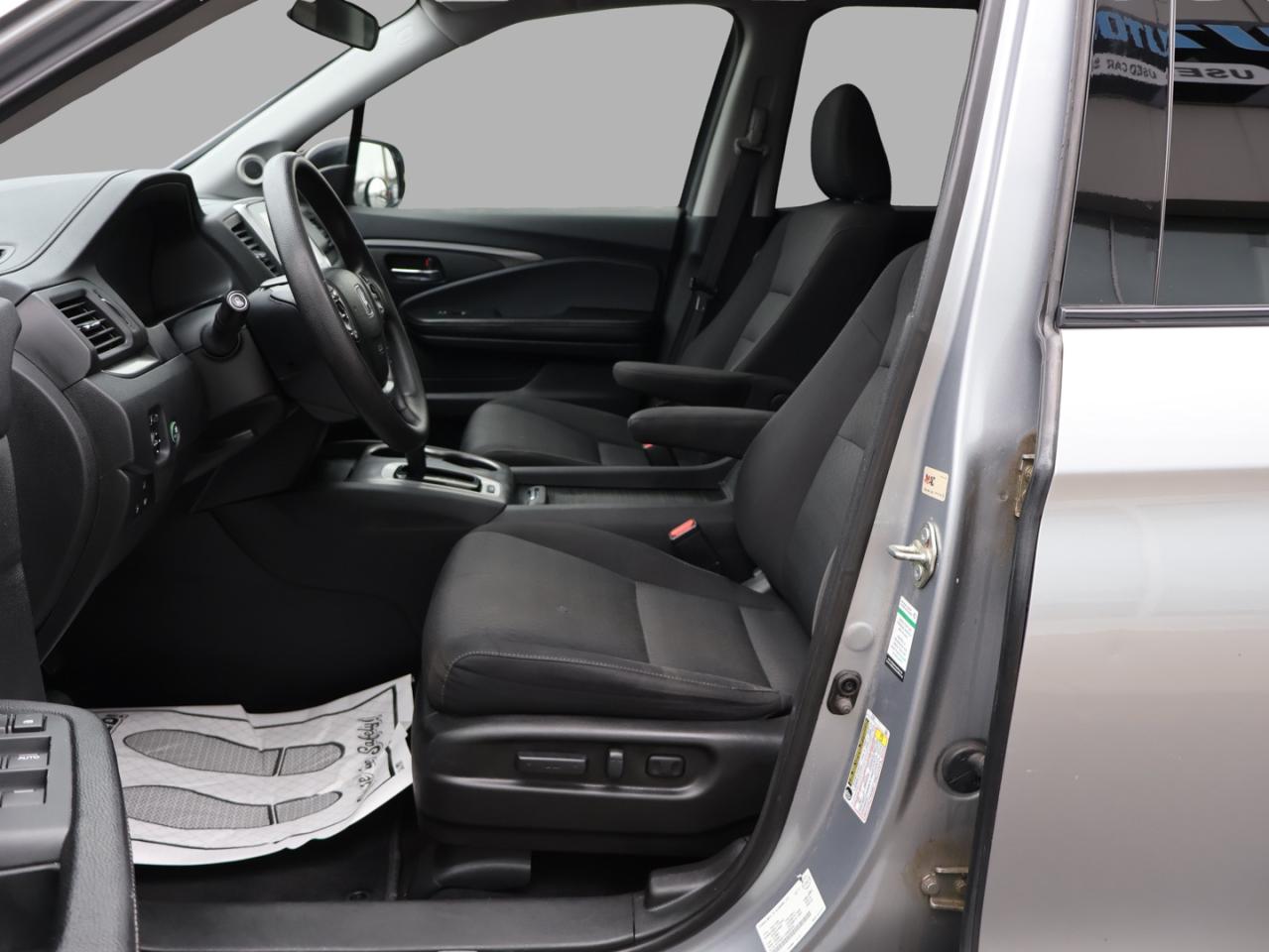 2017 Honda Ridgeline SPORT AWD CETRTIFIED *HONDA MAINTAIN* CAMERA BLUETOOTH HEATED SEATS SUNROOF CRUISE ALLOYS Photo