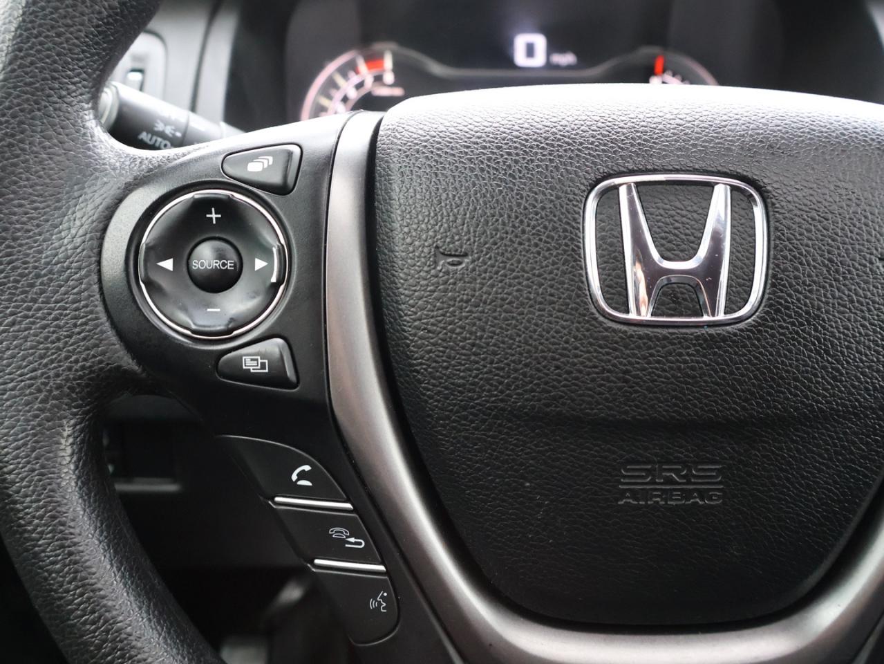 2017 Honda Ridgeline SPORT AWD CETRTIFIED *HONDA MAINTAIN* CAMERA BLUETOOTH HEATED SEATS SUNROOF CRUISE ALLOYS Photo