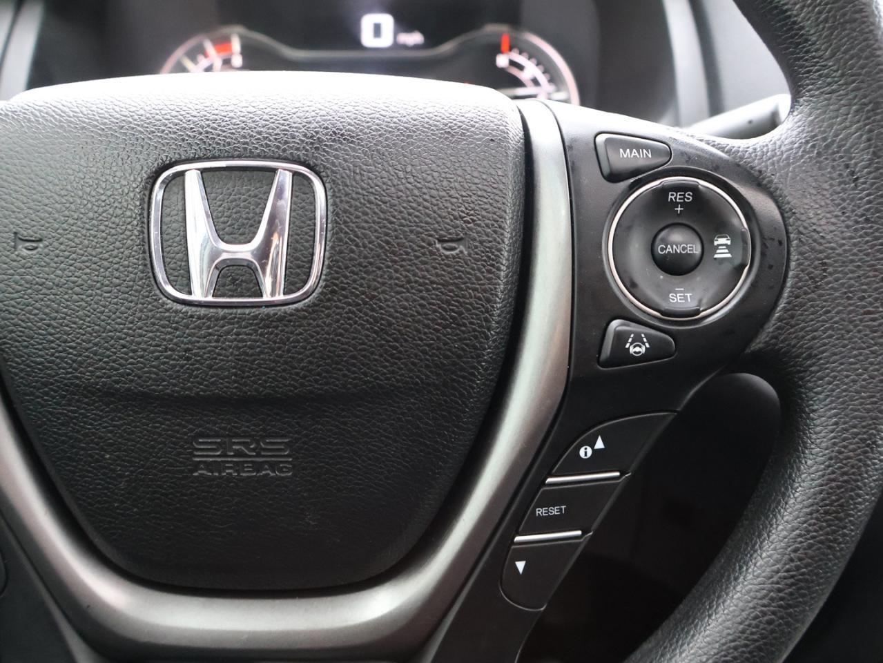 2017 Honda Ridgeline SPORT AWD CETRTIFIED *HONDA MAINTAIN* CAMERA BLUETOOTH HEATED SEATS SUNROOF CRUISE ALLOYS Photo