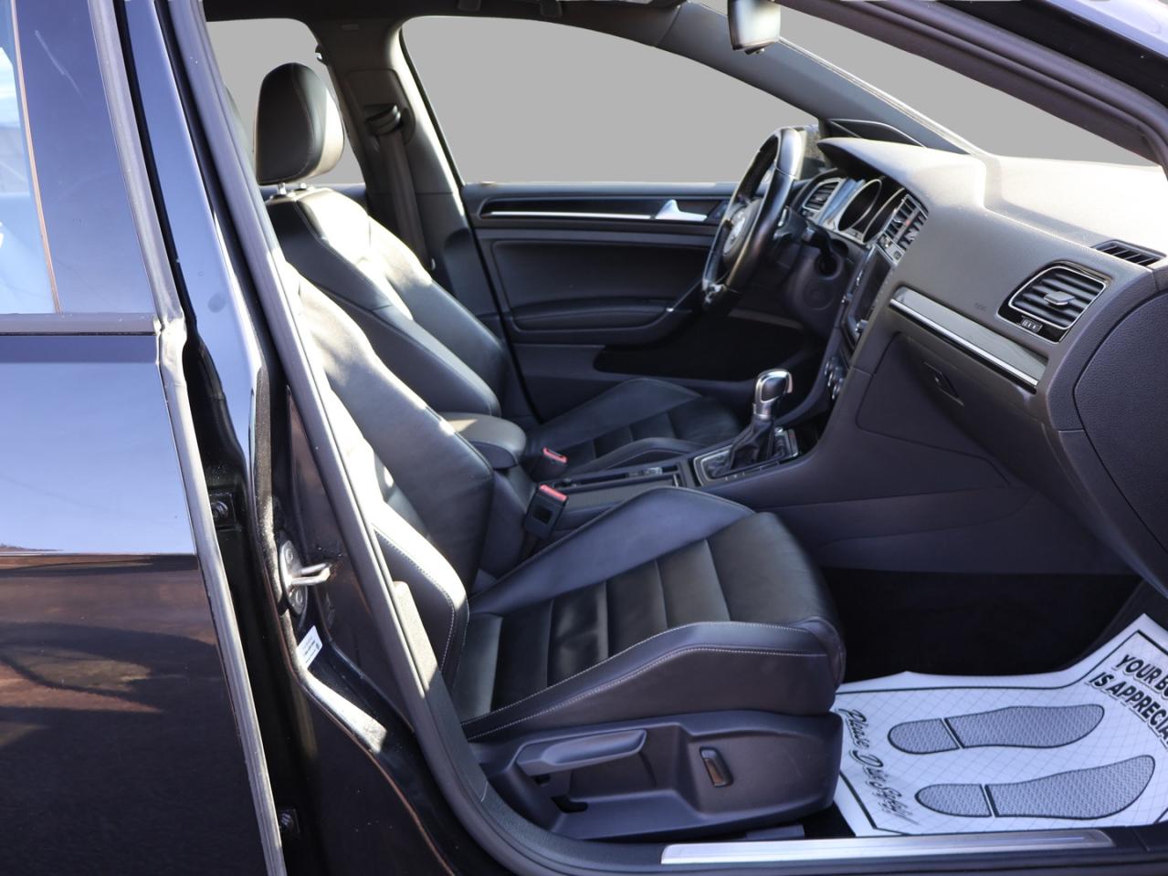 2016 Volkswagen Golf R DSG AWD CERTIFIED CAMERA *LOW KMS* BLUETOOTH LEATHER HEATED SEATS CRUISE ALLOYS Photo