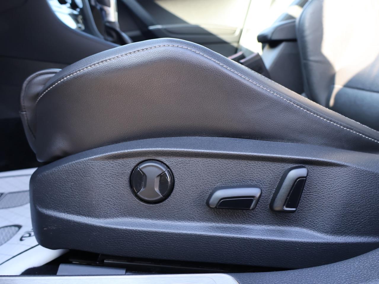 2016 Volkswagen Golf R DSG AWD CERTIFIED CAMERA *LOW KMS* BLUETOOTH LEATHER HEATED SEATS CRUISE ALLOYS Photo