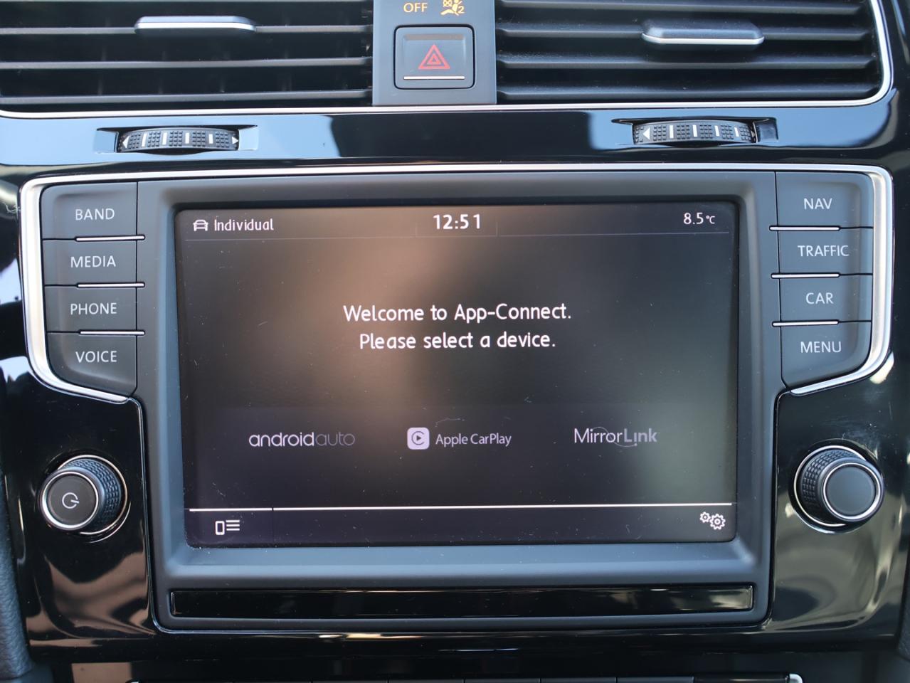 2016 Volkswagen Golf R DSG AWD CERTIFIED CAMERA *LOW KMS* BLUETOOTH LEATHER HEATED SEATS CRUISE ALLOYS Photo