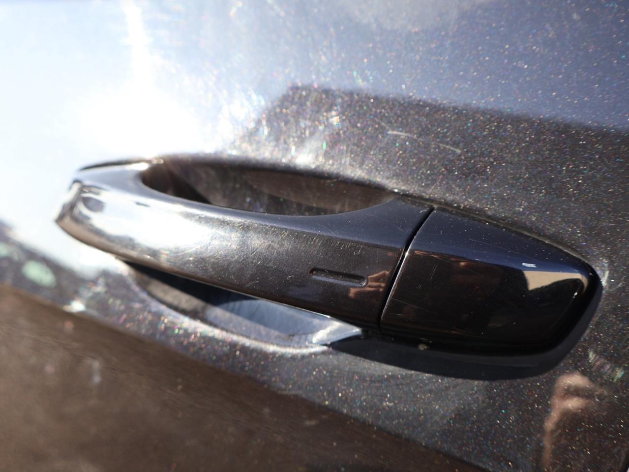 2016 Volkswagen Golf R DSG AWD CERTIFIED CAMERA *LOW KMS* BLUETOOTH LEATHER HEATED SEATS CRUISE ALLOYS Photo