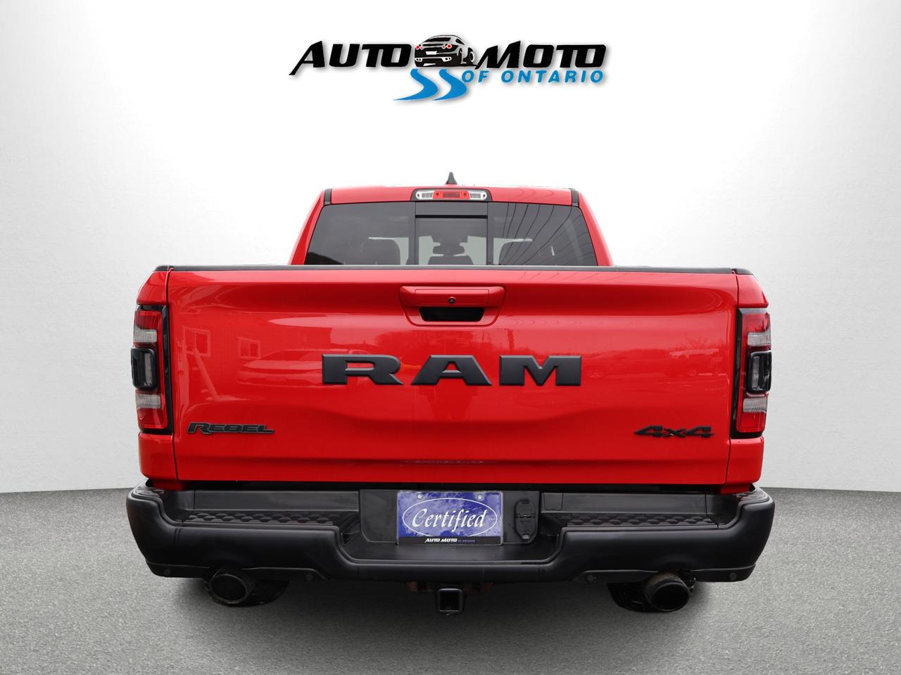 2019 RAM 1500 REBEL HEMI 4WD CERTIFIED *1 OWNER*ACCIDENT FREE* CAMERA NAV BLUETOOTH LEATHER HEATED SEATS SUNROOF CRUISE ALLOYS Photo