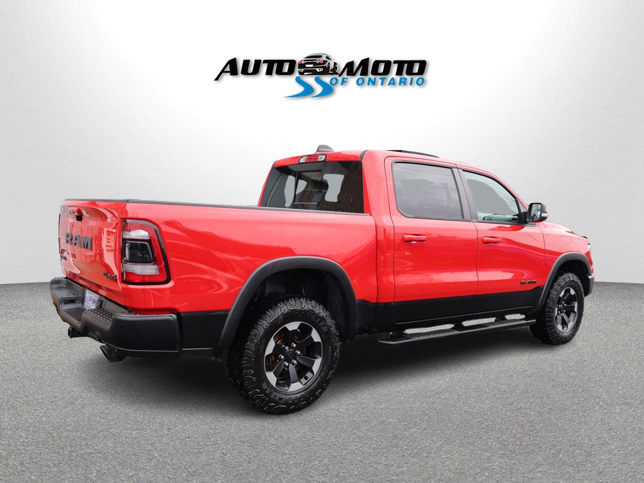 2019 RAM 1500 REBEL HEMI 4WD CERTIFIED *1 OWNER*ACCIDENT FREE* CAMERA NAV BLUETOOTH LEATHER HEATED SEATS SUNROOF CRUISE ALLOYS Photo