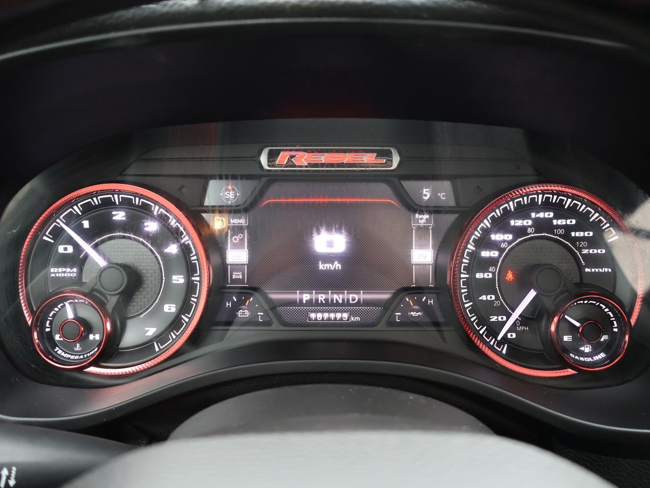 2019 RAM 1500 REBEL HEMI 4WD CERTIFIED *1 OWNER*ACCIDENT FREE* CAMERA NAV BLUETOOTH LEATHER HEATED SEATS SUNROOF CRUISE ALLOYS Photo