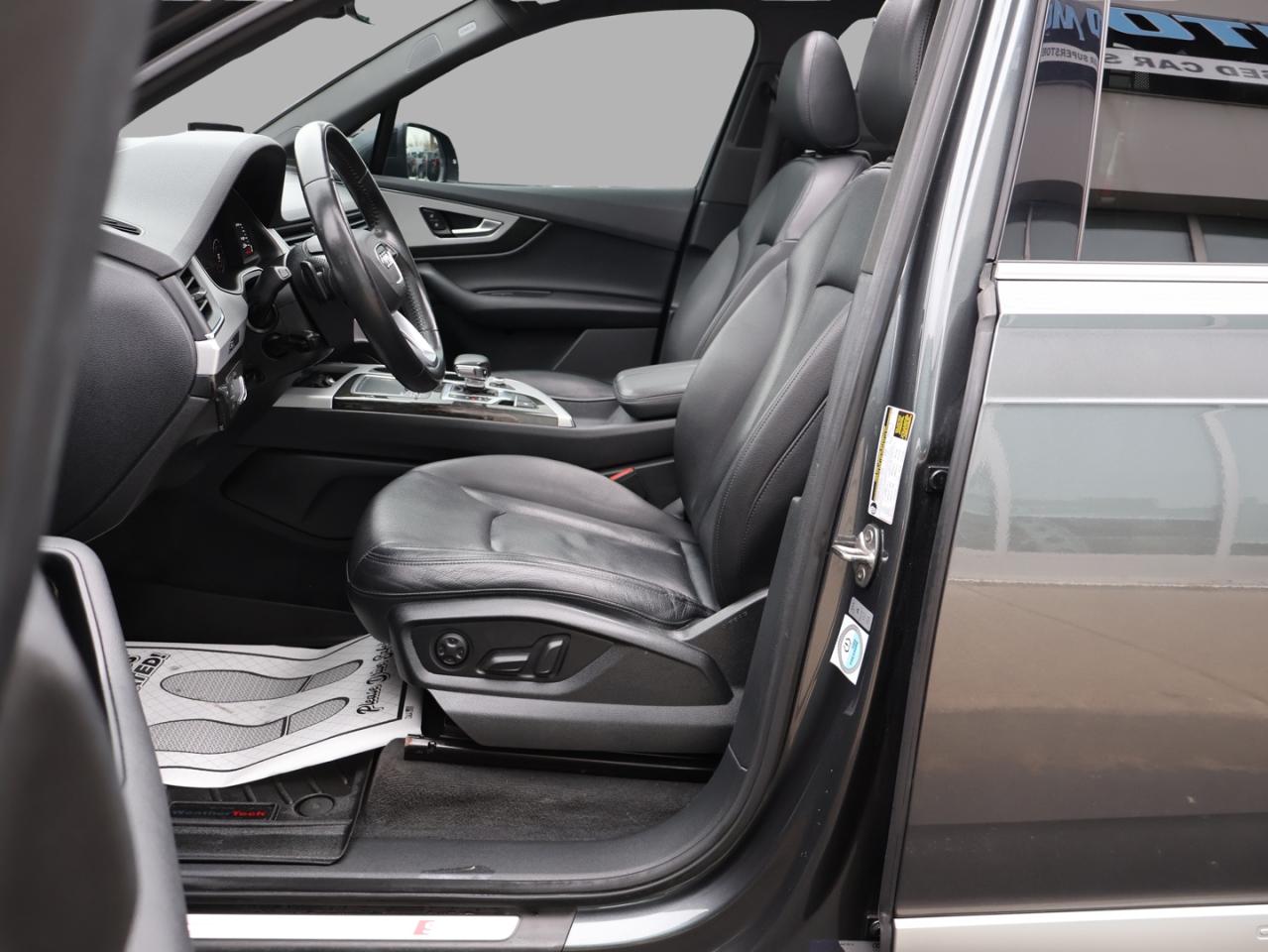 2019 Audi Q7 V6 TECHNIK S-LINE AWD CERTIFIED *ACCIDENT FREE*AUDI MAINTAIN* CAMERA NAV BLUETOOTH LEATHER HEATED SEATS PANO ROOF CRUISE ALLOYS Photo