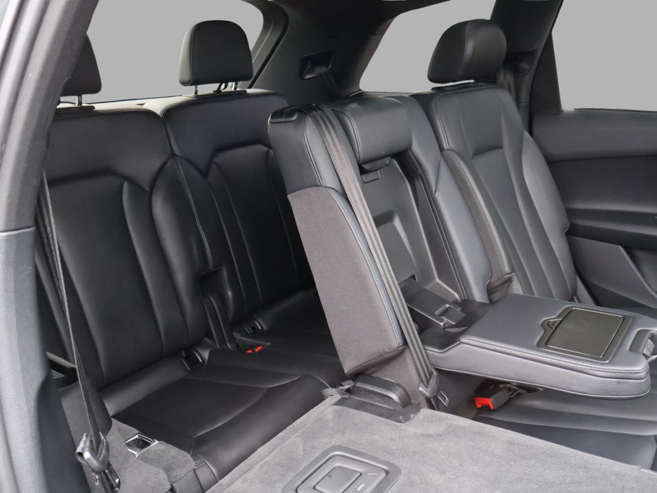 2019 Audi Q7 V6 TECHNIK S-LINE AWD CERTIFIED *ACCIDENT FREE*AUDI MAINTAIN* CAMERA NAV BLUETOOTH LEATHER HEATED SEATS PANO ROOF CRUISE ALLOYS Photo