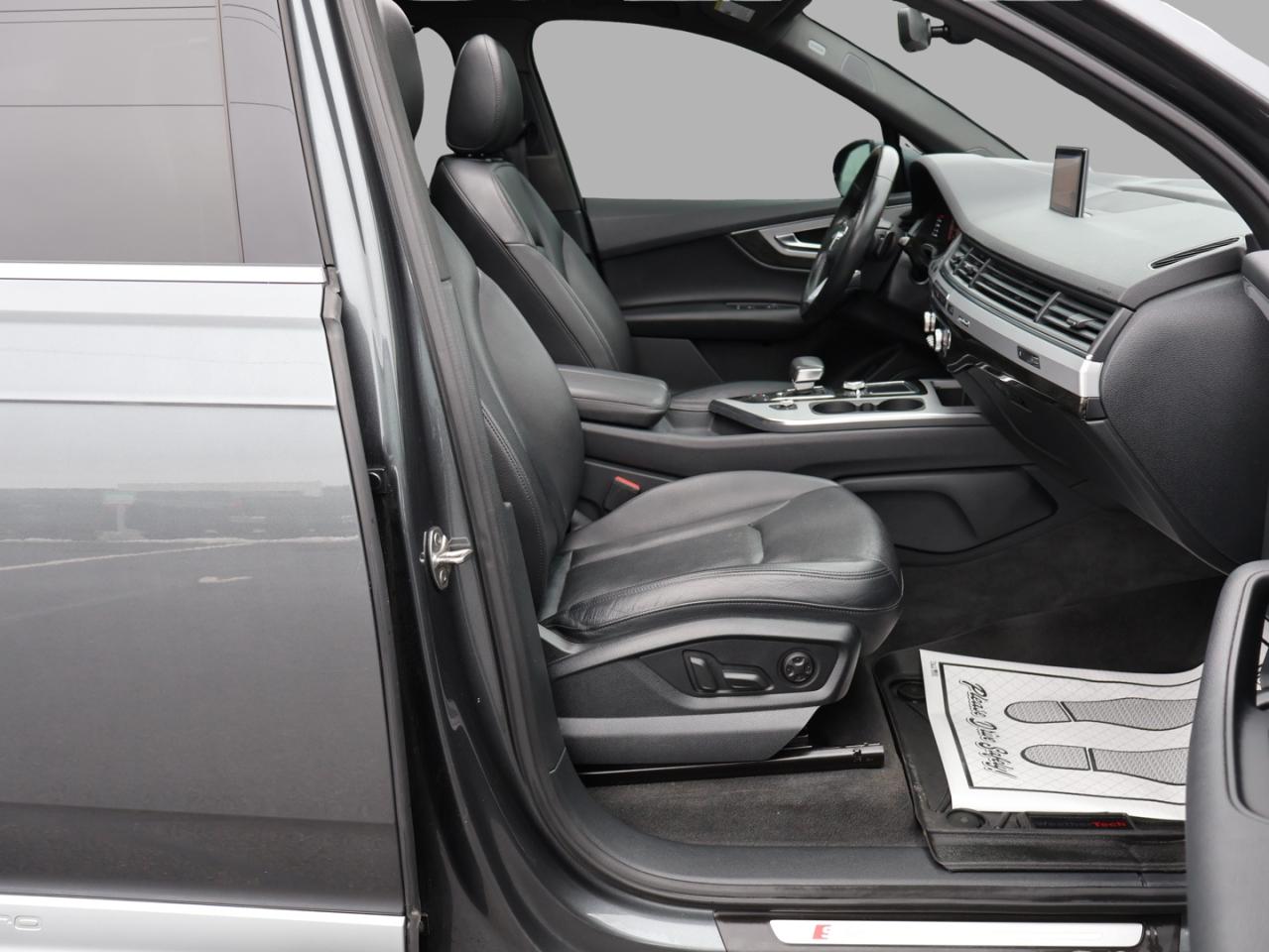 2019 Audi Q7 V6 TECHNIK S-LINE AWD CERTIFIED *ACCIDENT FREE*AUDI MAINTAIN* CAMERA NAV BLUETOOTH LEATHER HEATED SEATS PANO ROOF CRUISE ALLOYS Photo