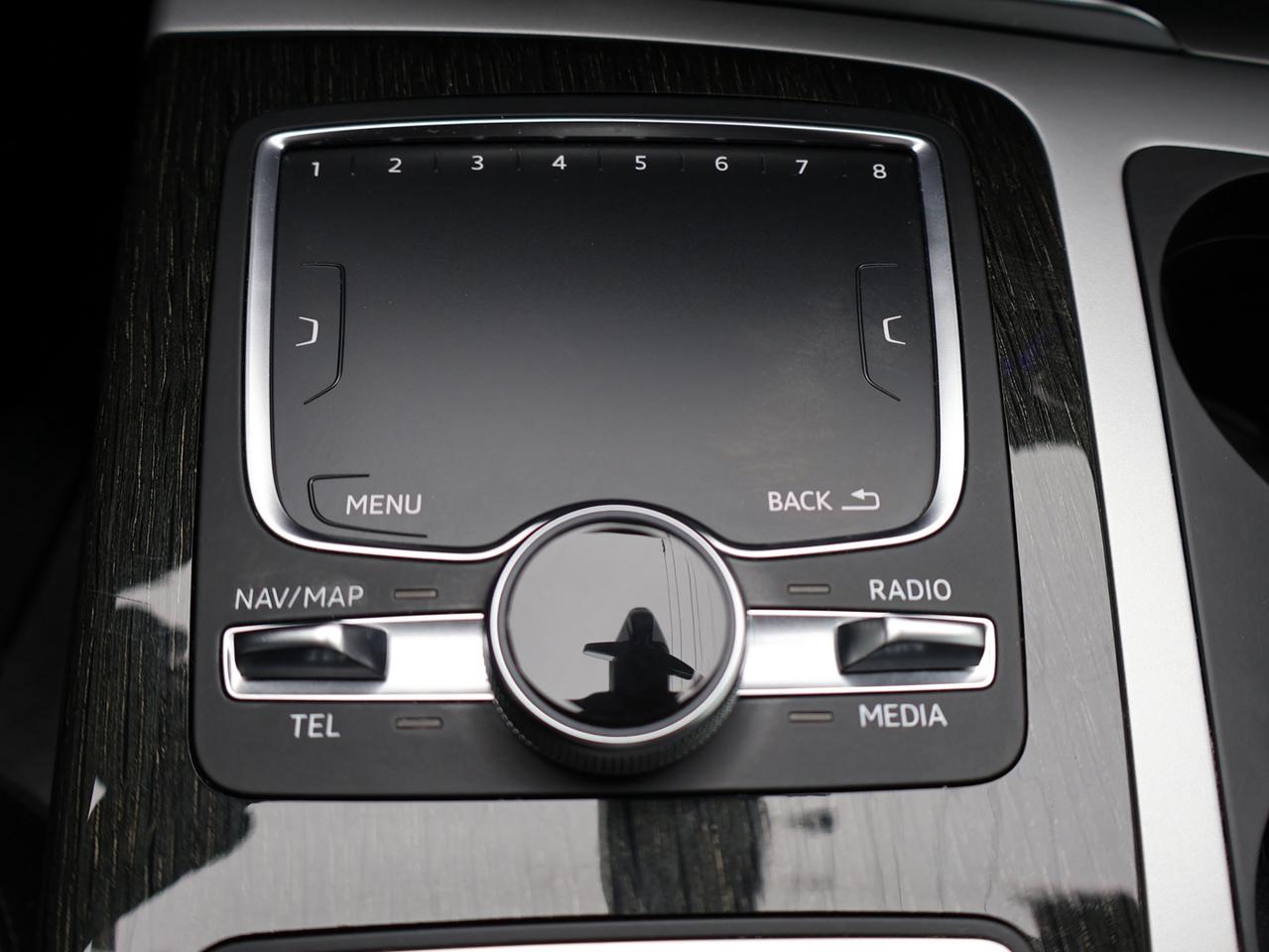 2019 Audi Q7 V6 TECHNIK S-LINE AWD CERTIFIED *ACCIDENT FREE*AUDI MAINTAIN* CAMERA NAV BLUETOOTH LEATHER HEATED SEATS PANO ROOF CRUISE ALLOYS Photo