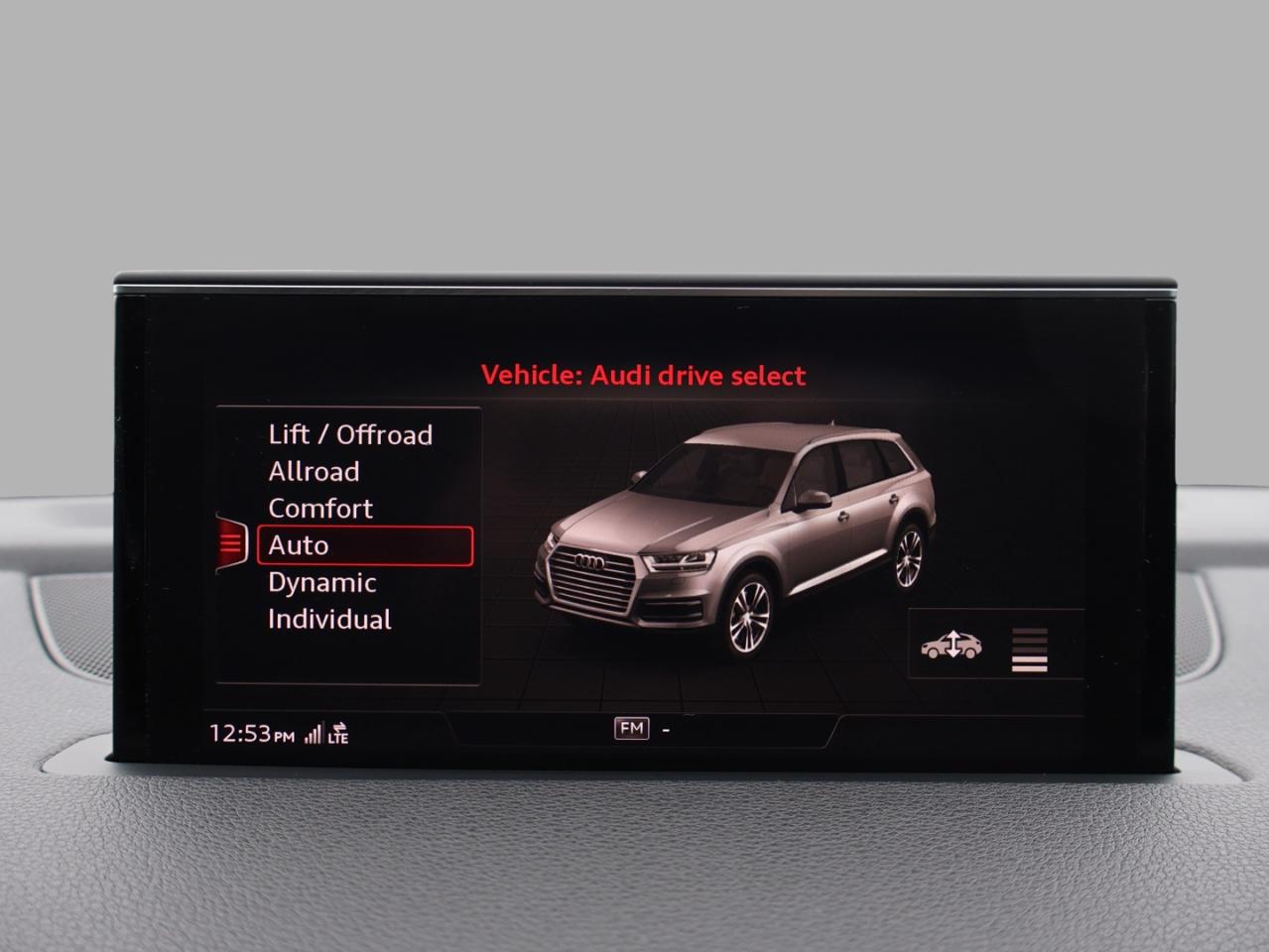 2019 Audi Q7 V6 TECHNIK S-LINE AWD CERTIFIED *ACCIDENT FREE*AUDI MAINTAIN* CAMERA NAV BLUETOOTH LEATHER HEATED SEATS PANO ROOF CRUISE ALLOYS Photo