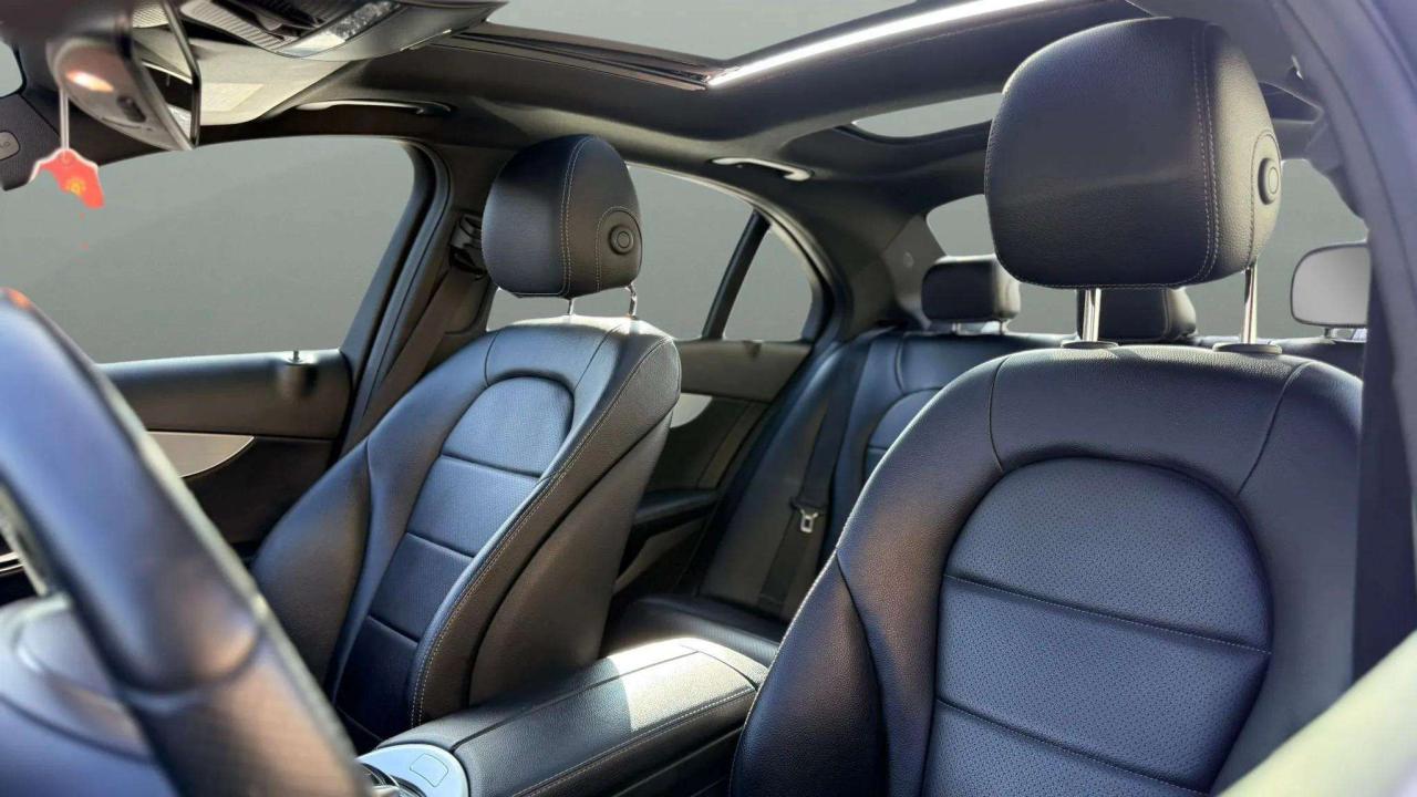 2018 Mercedes-Benz C-Class C 300 4MATIC Sedan Photo