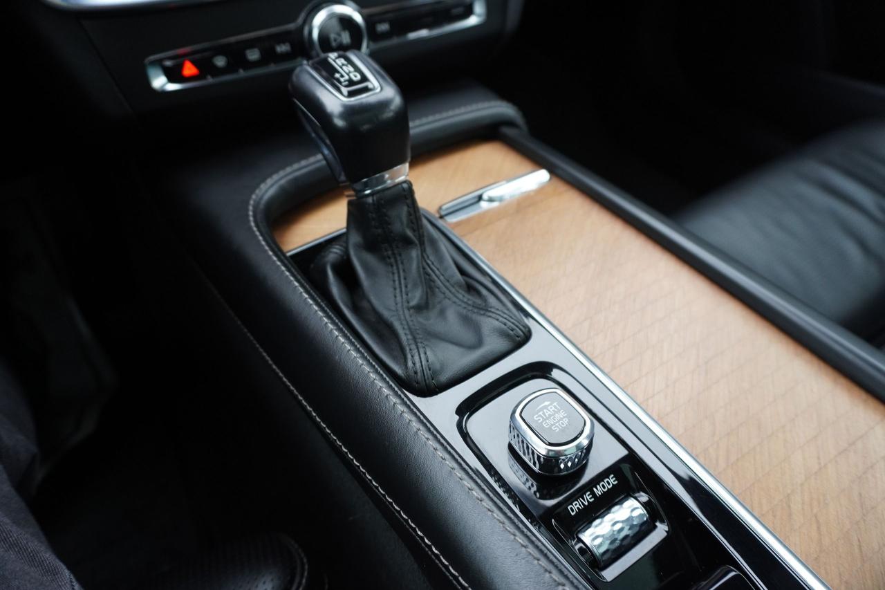 2019 Volvo S90 INSCRIPTION/ T6 AWD/ BLACK ON BLACK BEAUTY/ LOADED Photo